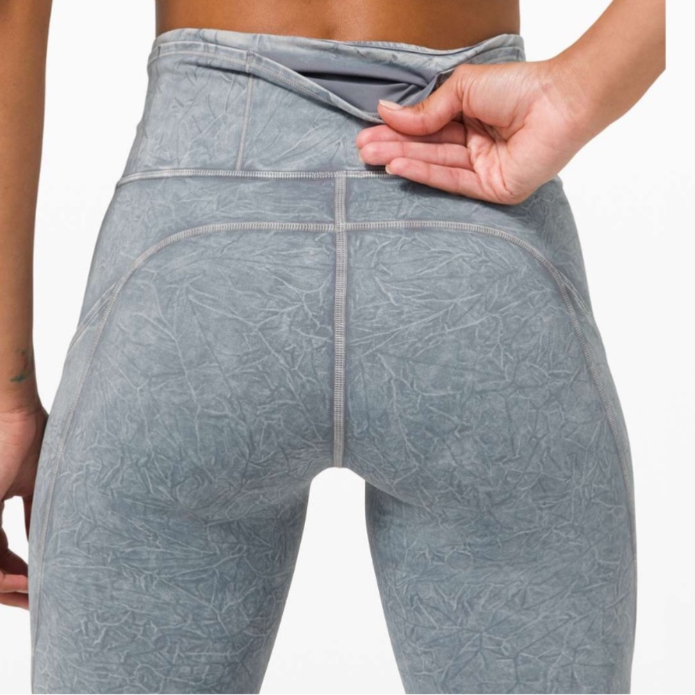 Lululemon Fast and Free Short 10" *Ice Dye in Ice Wash Asphalt Grey - Picture 3 of 9